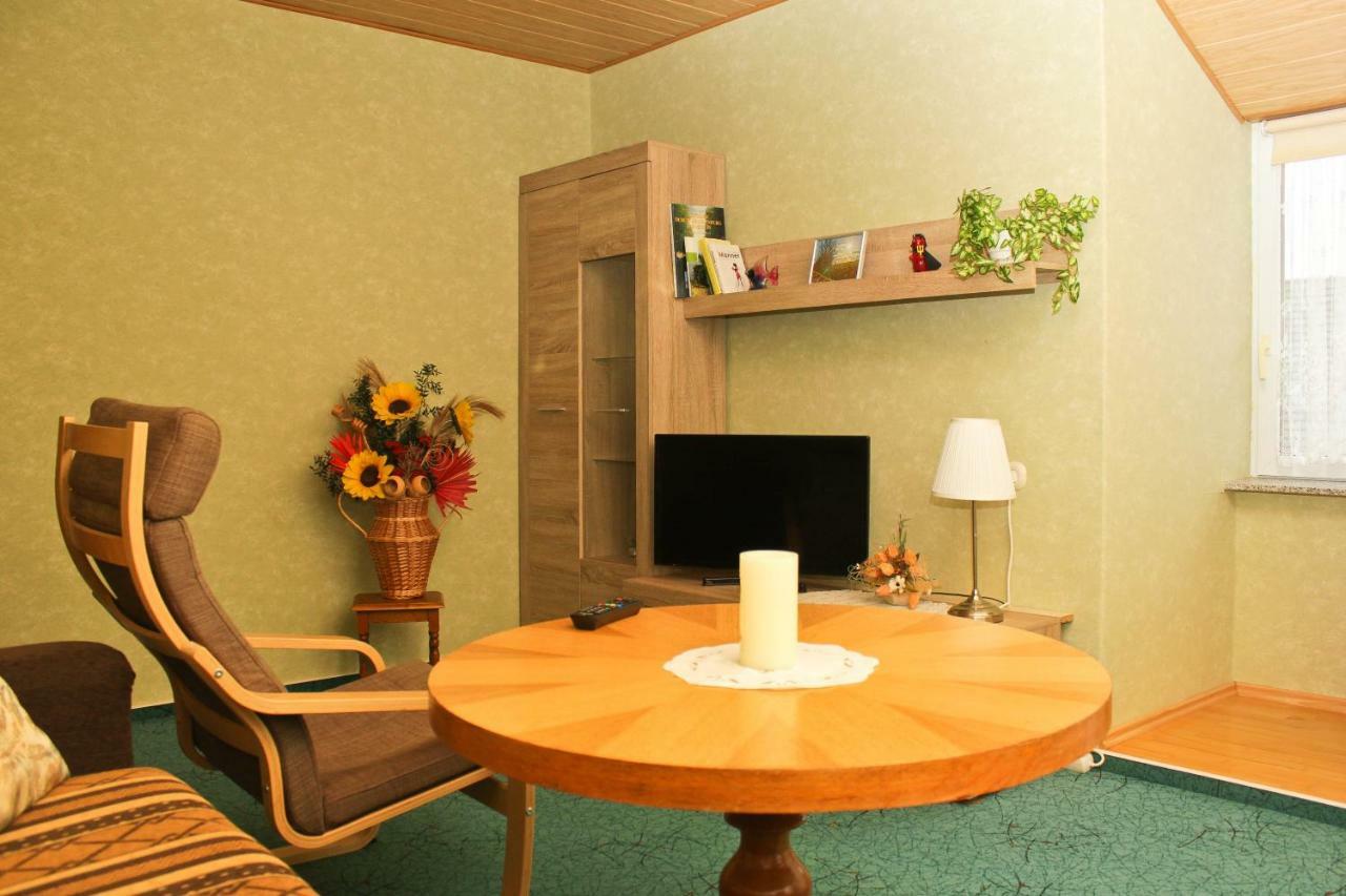 Zum Dorfschullehrer Appartement Lübbenau Buitenkant foto